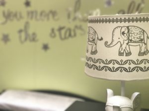 4 tipy, jak zařídit dětský pokoj. Okouzlíte se sedacím vakem i kreativním koutkem